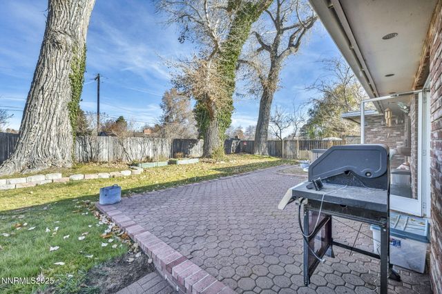 1216 Enterprize Way, Carson City, NV 89703