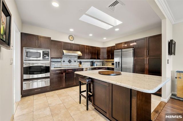 300 Gorge Road 57, Cliffside Park, NJ 07010