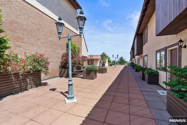 300 Gorge Road 57, Cliffside Park, NJ 07010