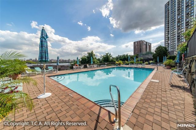 300 Gorge Road 57, Cliffside Park, NJ 07010
