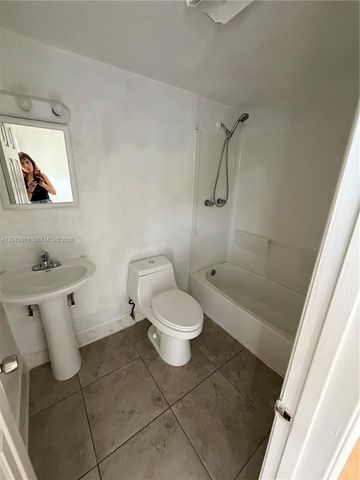 410 N 58th Avenue S, Hollywood, FL 33021