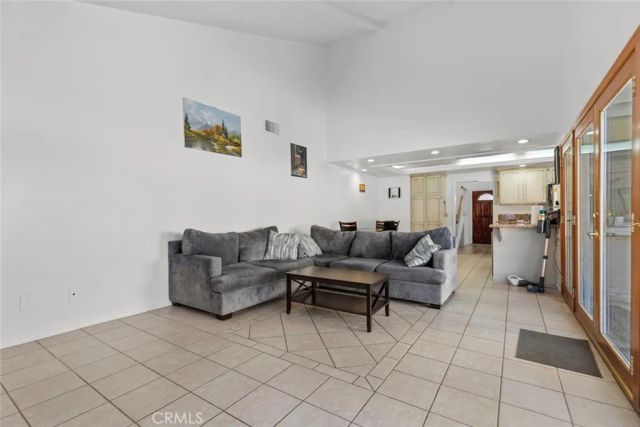 23814 Sarda Road, Valencia, CA 91355