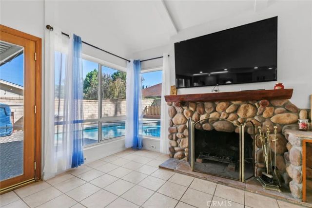 23814 Sarda Road, Valencia, CA 91355