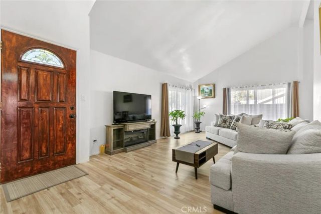 23814 Sarda Road, Valencia, CA 91355