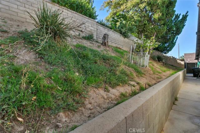 23814 Sarda Road, Valencia, CA 91355