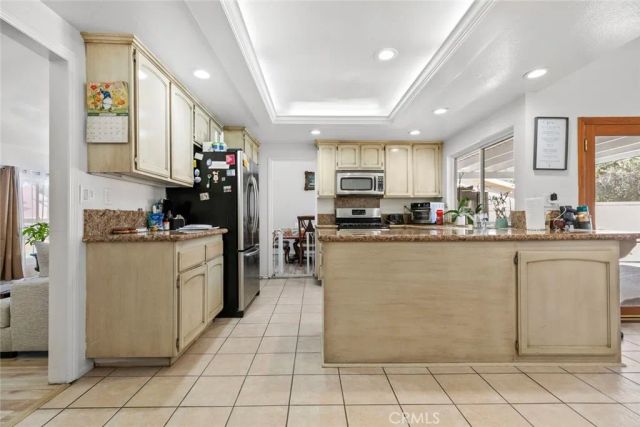 23814 Sarda Road, Valencia, CA 91355