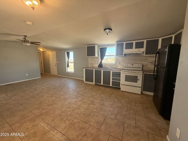3303 S 375 Avenue B, Tonopah, AZ 85354