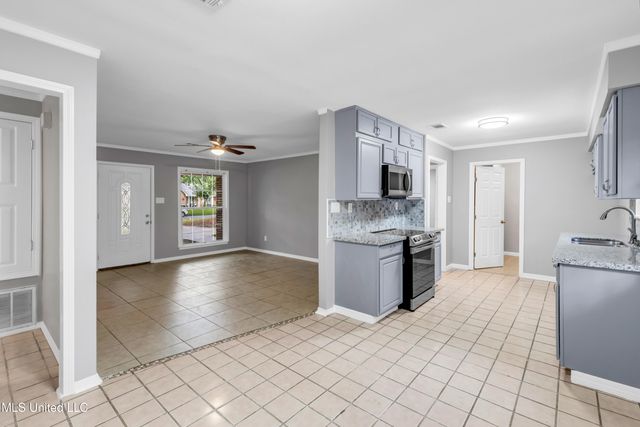 6929 Red Bud Lane, Ocean Springs, MS 39564