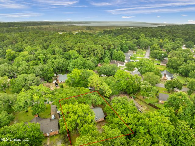 6929 Red Bud Lane, Ocean Springs, MS 39564