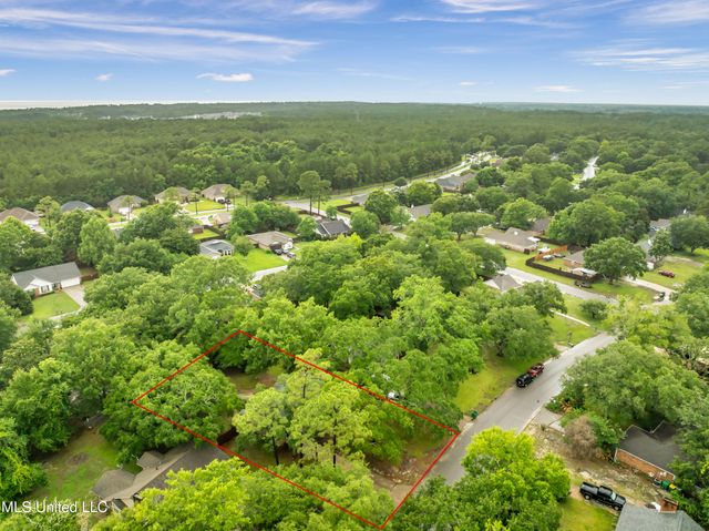 6929 Red Bud Lane, Ocean Springs, MS 39564