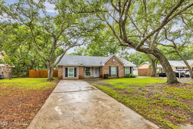 6929 Red Bud Lane, Ocean Springs, MS 39564