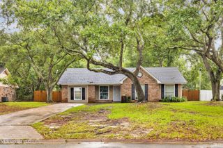 6929 Red Bud Lane, Ocean Springs, MS 39564