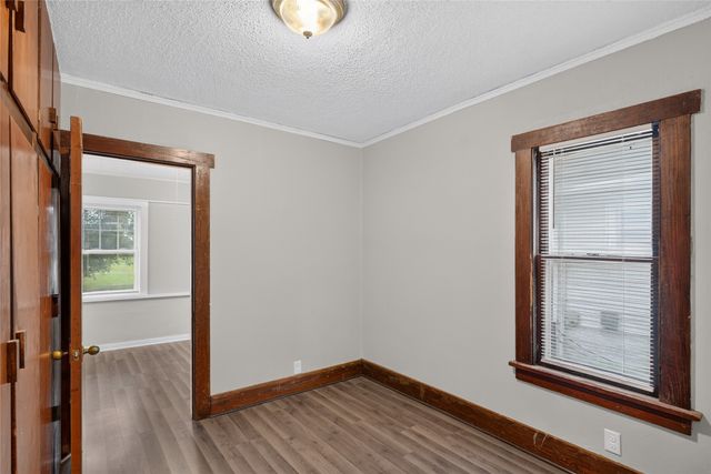 3208 2nd Avenue, Des Moines, IA 50313