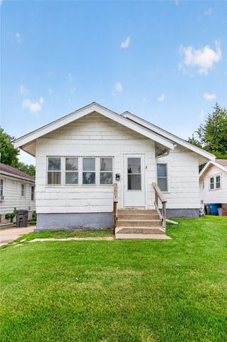 3208 2nd Avenue, Des Moines, IA 50313