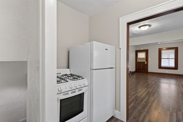 3208 2nd Avenue, Des Moines, IA 50313
