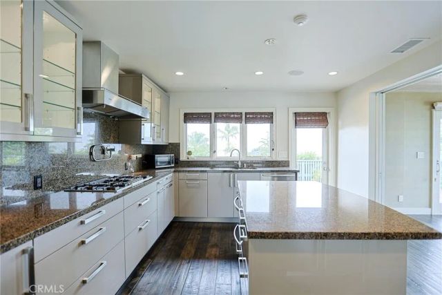 1289 Skyline Drive, Laguna Beach, CA 92651