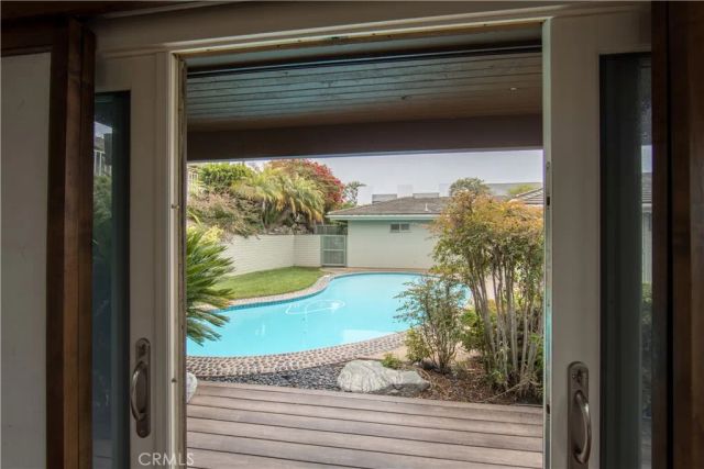 1289 Skyline Drive, Laguna Beach, CA 92651