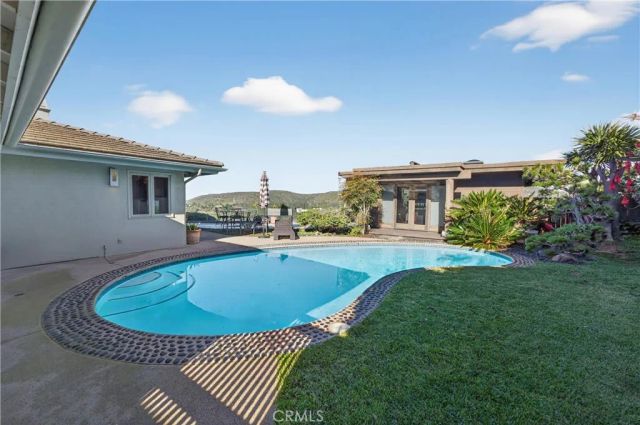 1289 Skyline Drive, Laguna Beach, CA 92651