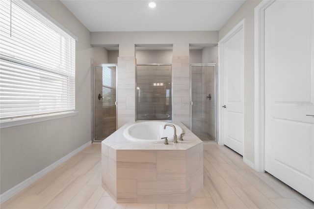 2347 OVERFALLS PLACE, Wesley Chapel, FL 33543