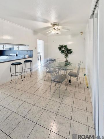 1945 77th Ave, Baton Rouge, LA 70807