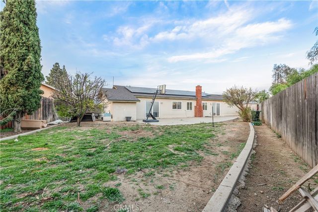 7590 Kempster Court, Fontana, CA 92336