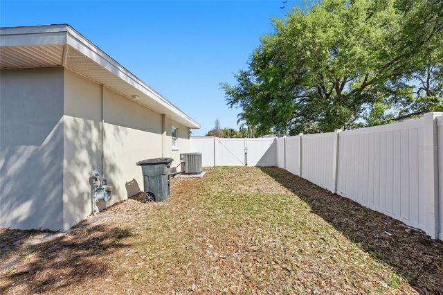 1817 HUNT LANE, Clearwater, FL 33764