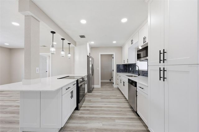 1817 HUNT LANE, Clearwater, FL 33764