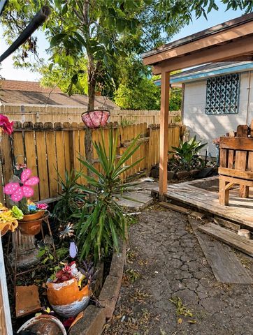 133 Watson St, Corpus Christi, TX 78415