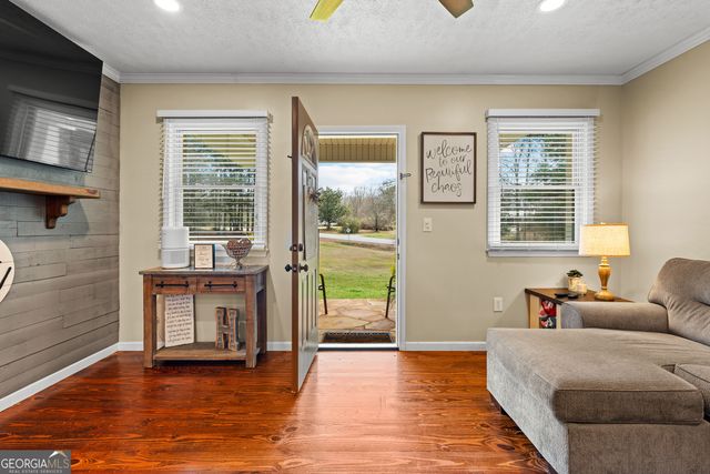 7292 Crest Highway, Molena, GA 30258