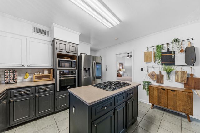 201 N Hardin Dr, Columbia, TN 38401