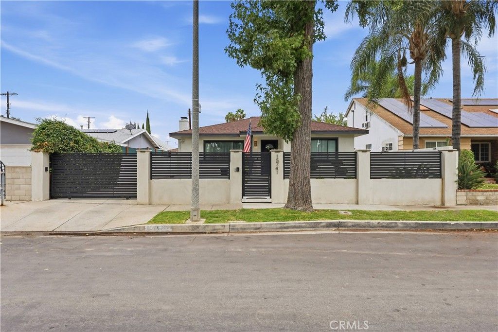 15741 Haynes Street, Van Nuys, CA 91406 — exterior