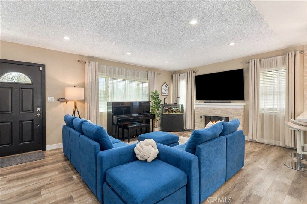 15741 Haynes Street, Van Nuys, CA 91406 — photo 5