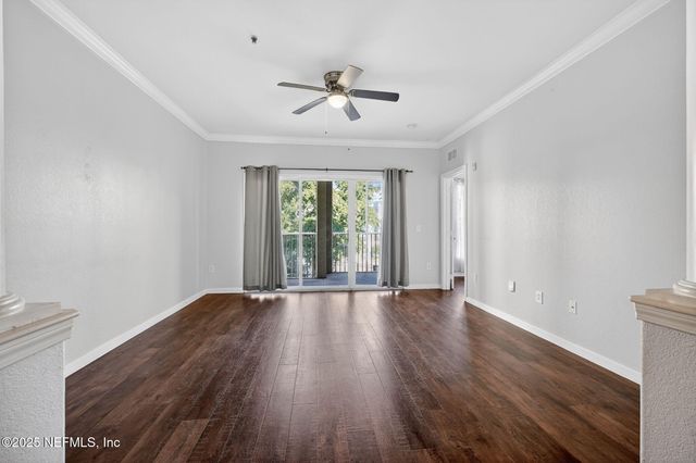 8290 GATE Parkway 707, Jacksonville, FL 32216