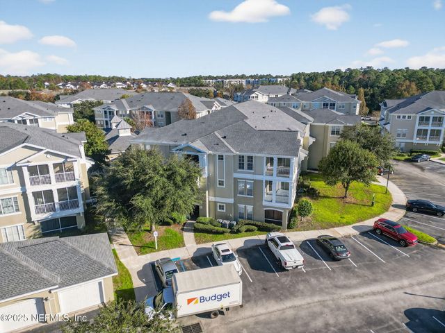 8290 GATE Parkway 707, Jacksonville, FL 32216