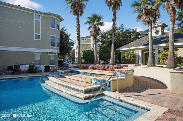 8290 GATE Parkway 707, Jacksonville, FL 32216