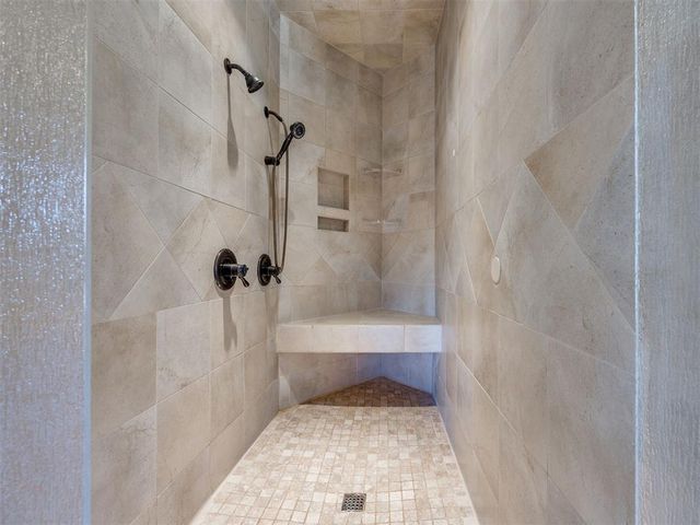 1108 Salvo Bridge Courts, Edmond, OK 73034