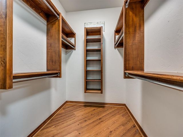 1108 Salvo Bridge Courts, Edmond, OK 73034