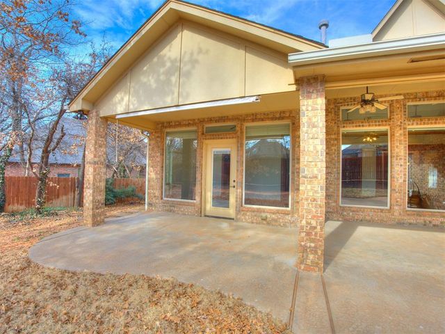 1108 Salvo Bridge Courts, Edmond, OK 73034