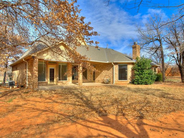 1108 Salvo Bridge Courts, Edmond, OK 73034