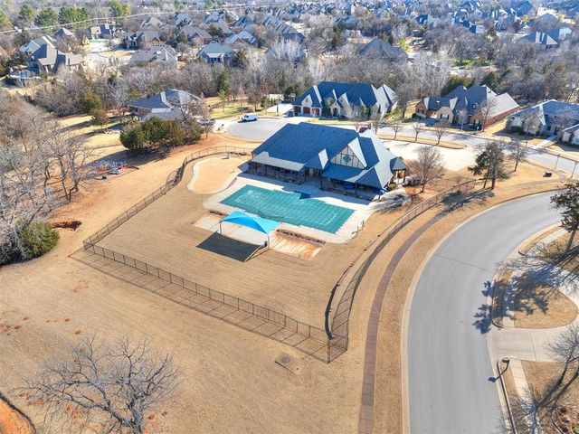 1108 Salvo Bridge Courts, Edmond, OK 73034