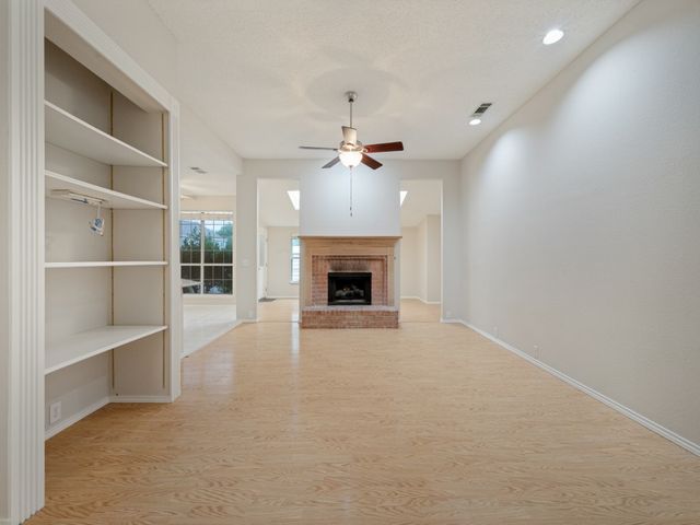 10400 Napa Valley Drive, Frisco, TX 75035
