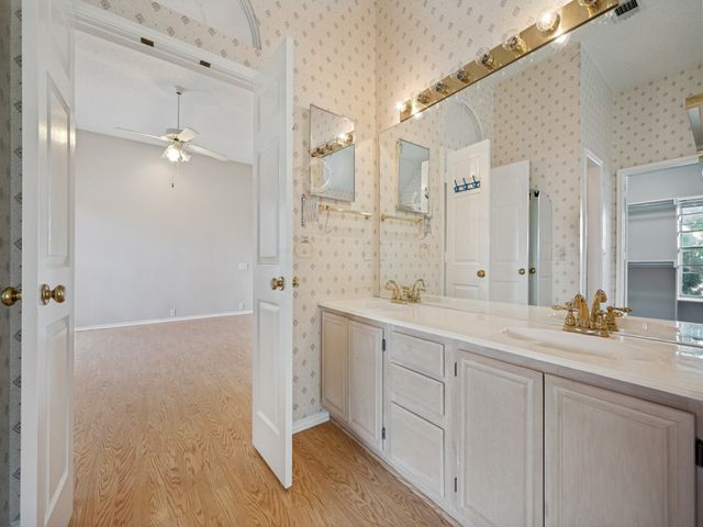 10400 Napa Valley Drive, Frisco, TX 75035