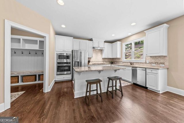 6040 Windjammer Point, Cumming, GA 30041