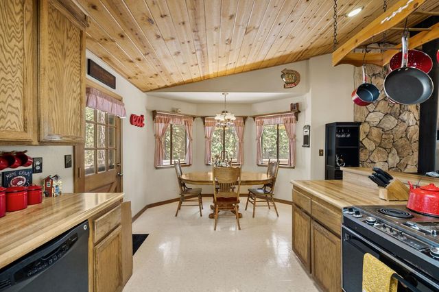 2798 Saint Moritz Dr, Arnold, CA 95223