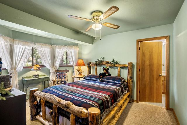 2798 Saint Moritz Dr, Arnold, CA 95223