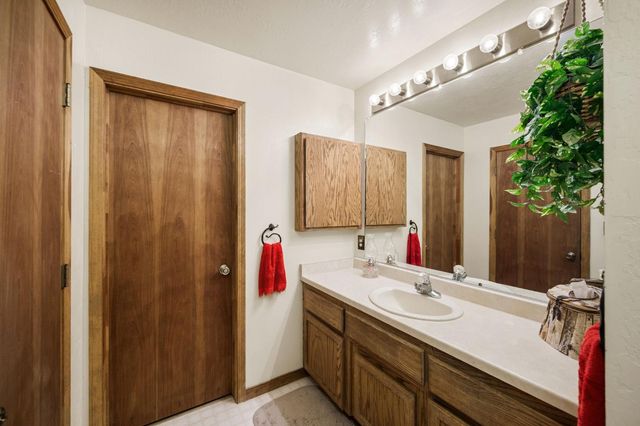2798 Saint Moritz Dr, Arnold, CA 95223