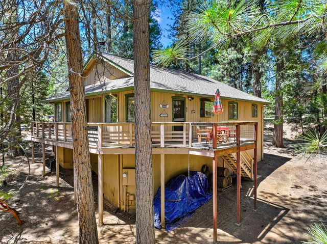 2798 Saint Moritz Dr, Arnold, CA 95223