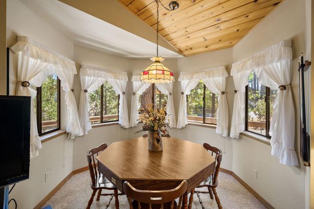 2798 Saint Moritz Dr, Arnold, CA 95223