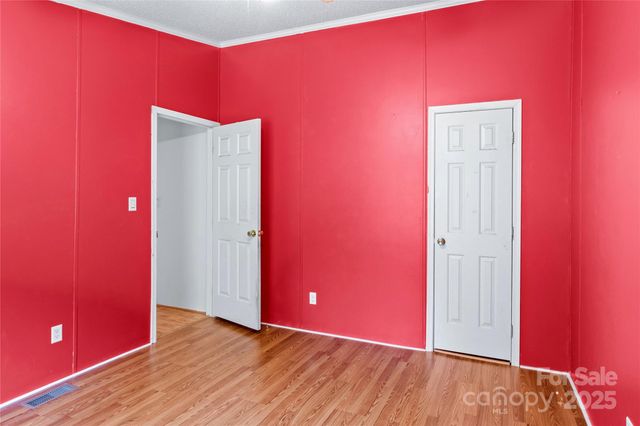 103 Forest Drive, King, NC 27021