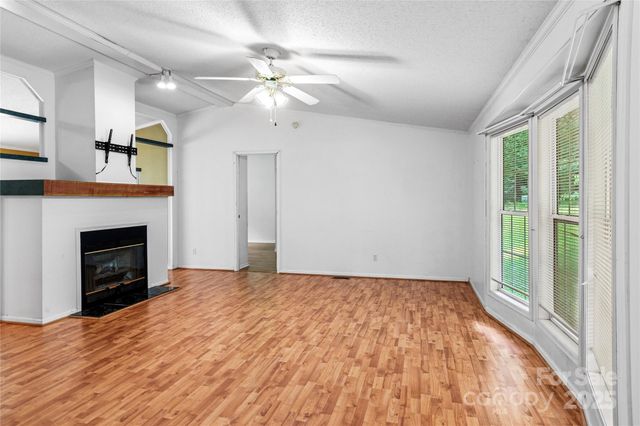 103 Forest Drive, King, NC 27021